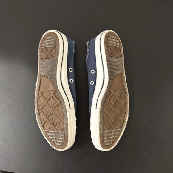 Converse - Picture 4 of 7